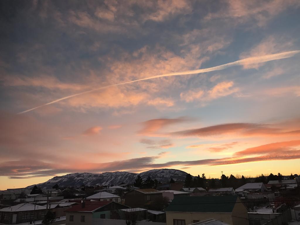 بيت شباب Sheuen Patagonia بويرتو ناتالز المظهر الخارجي الصورة